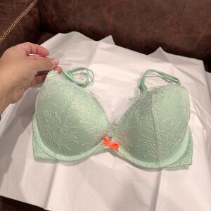 🤩Victoria's Secret Mint Lace Bra with Neon pink  Bow